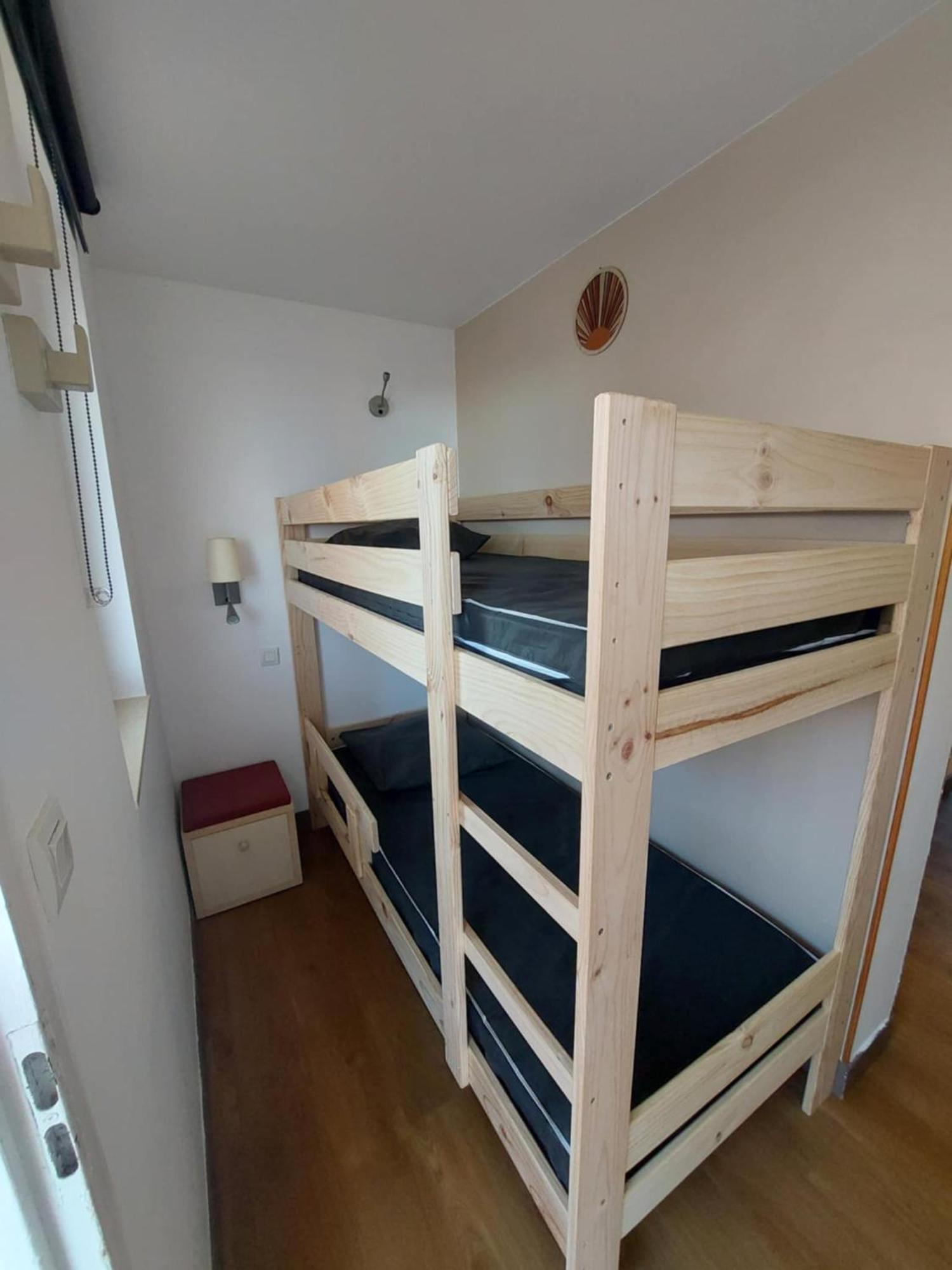 Cap Esterel Climatise Dans Le Centre Du Village Appartement *