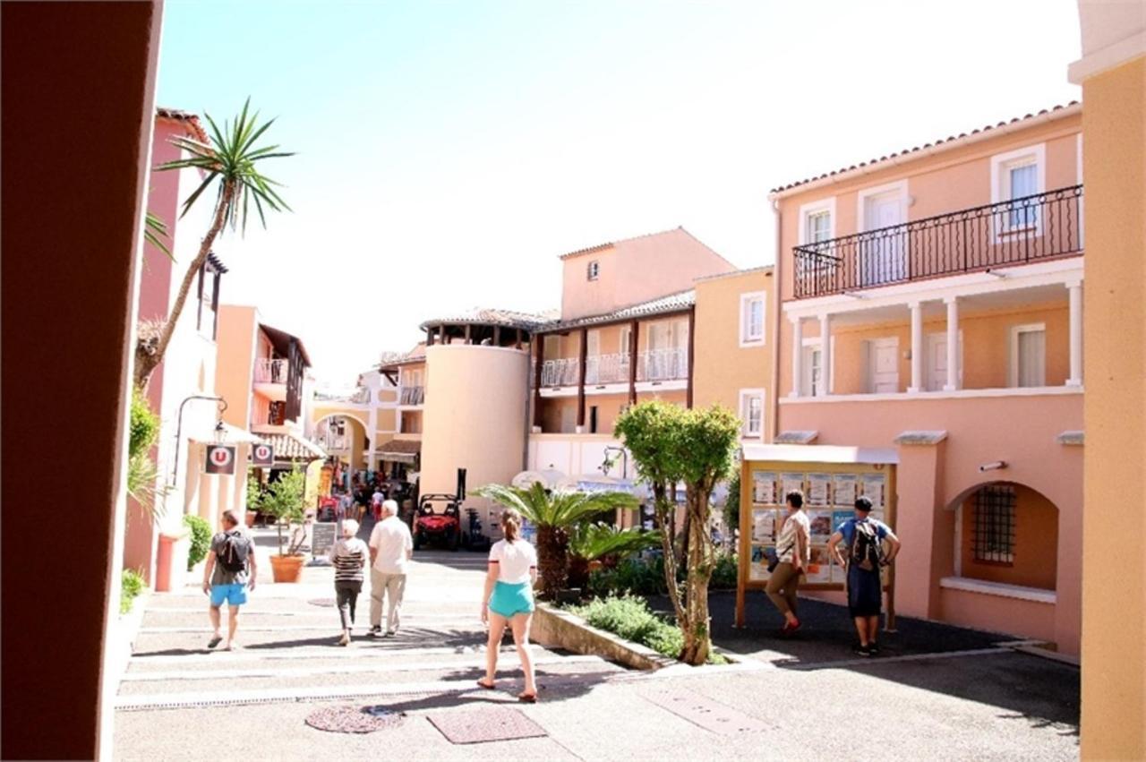 Apartment Cap Esterel Climatise Dans Le Centre Du Village *